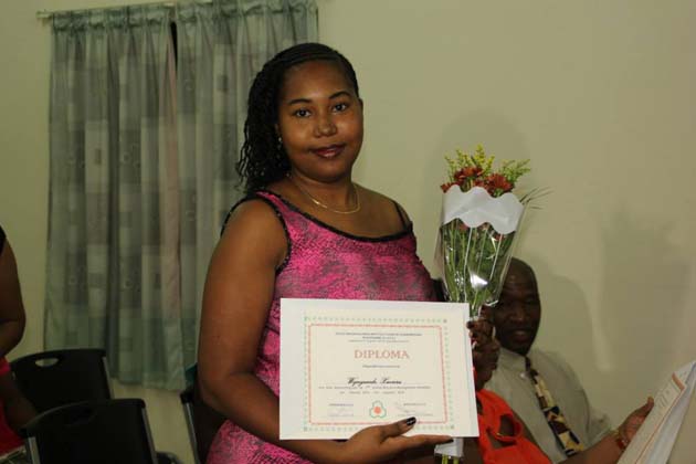 Diploma uitreiking 1e SIVIS HRM opleiding (05.09.14)